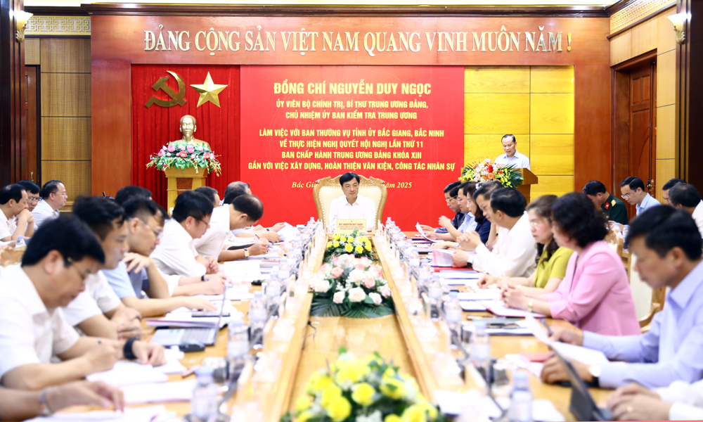 Quang cảnh buổi làm việc.