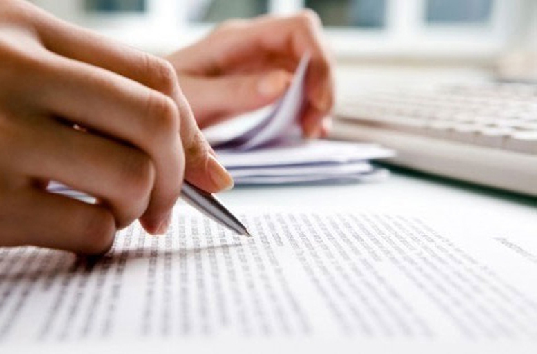 Mỗi rào cản pháp lý đều không nằm trên lý thuyết, mà nằm trong những hồ sơ sống, nơi mà các trưởng phòng pháp chế là người hiểu nhất toàn cảnh – cả từ phía doanh nghiệp, lẫn từ phía Nhà nước