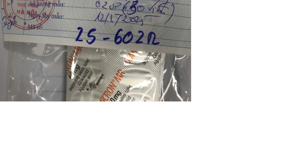 Hà Nội: Liên tiếp phát hiện hai nhà thuốc lớn bán thuốc giả, hàm lượng hoạt chất "tụt dốc" nghiêm trọng