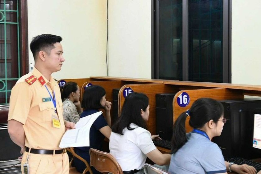 Bộ đề sát hạch lái xe mới sẽ có thêm một số câu hỏi về xe điện