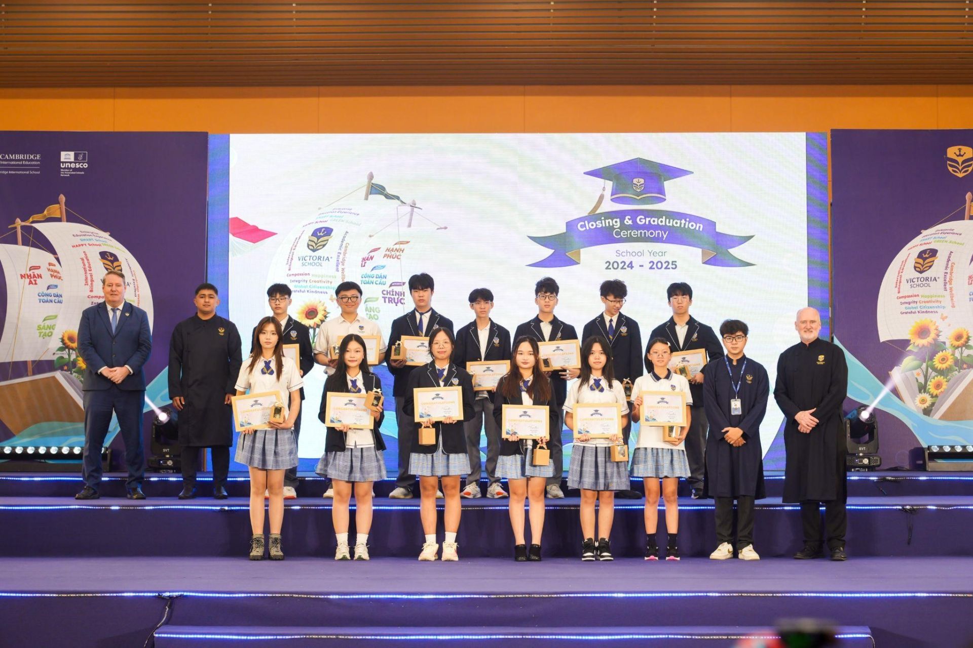Victoria School - Nam Sài Gòn vinh danh các học sinh xuất sắc trong năm học 2024 -2025