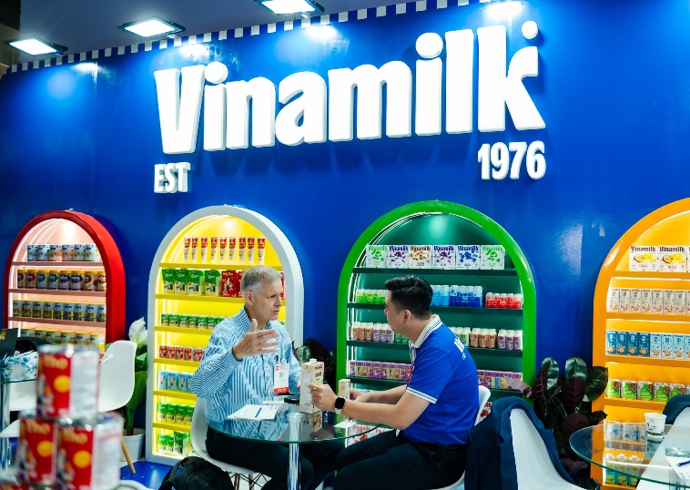 Vinamilk gặp gỡ, làm việc với nhiều đối tác đến từ các nước trong khu vực châu Á và Âu – Mỹ