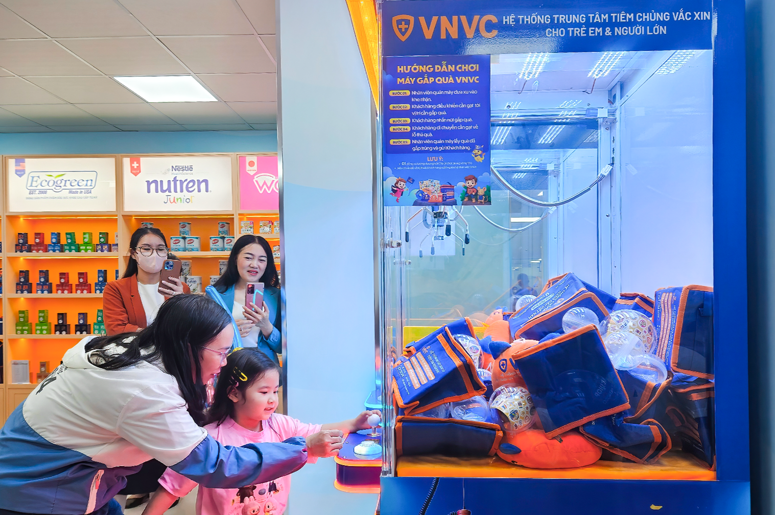 Không gian vui chơi mới do VNVC trang bị từ ngày 1/6. Ảnh: Mộc Thảo