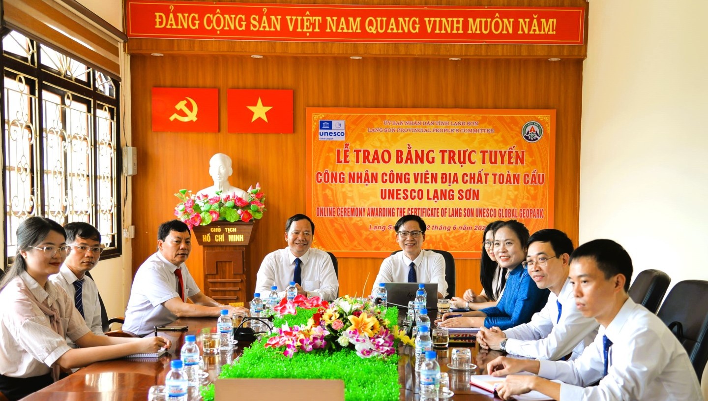 Lễ trao bằng công nhận Công viên địa chất toàn cầu UNESCO Lạng Sơn