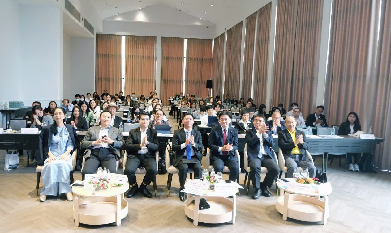 Toàn cảnh buổi hội thảo Toàn cảnh buổi hội thảo