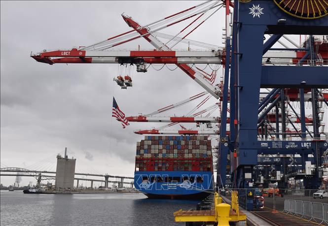 Bất định và chuyển đổi: Hành trình mới của kinh tế toàn cầu