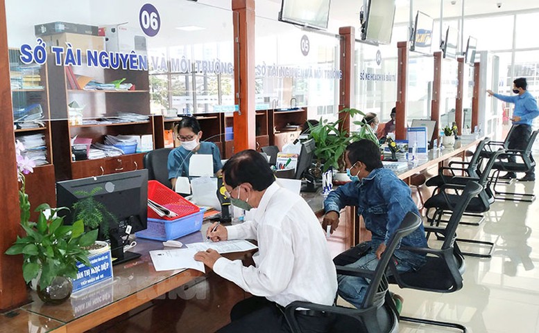 Rà soát tổng thể và sắp xếp, bố trí lại trụ sở, cơ sở vật chất sau sắp xếp, tổ chức bộ máy, đơn vị hành chính các cấp; không để thất thoát, lãng phí, bảo đảm phù hợp với yêu cầu thực tiễn Rà soát tổng thể và sắp xếp, bố trí lại trụ sở, cơ sở vật chất sau sắp xếp, tổ chức bộ máy, đơn vị hành chính các cấp; không để thất thoát, lãng phí, bảo đảm phù hợp với yêu cầu thực tiễn