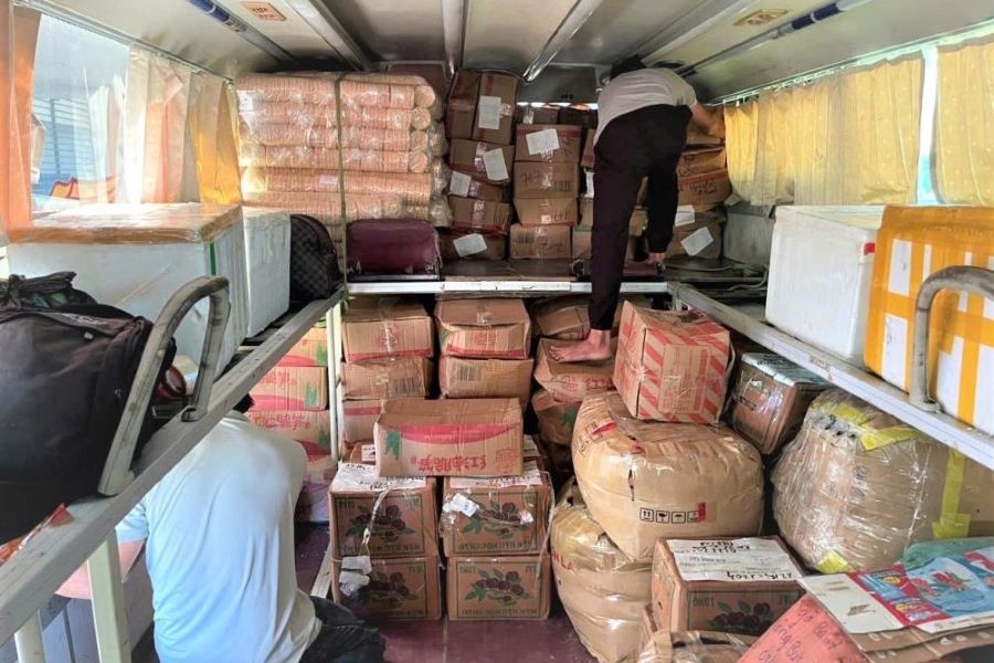 CSGT Hà Tĩnh kiểm tra và phát hiện 186 thùng măng tẩm ướp gia vị không rõ nguồn gốc trên xe khách CSGT Hà Tĩnh kiểm tra và phát hiện 186 thùng măng tẩm ướp gia vị không rõ nguồn gốc trên xe khách