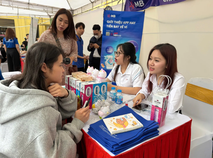 Hà Nội: Giải quyết việc làm cho 17.044 người lao động trong tháng 5/2025