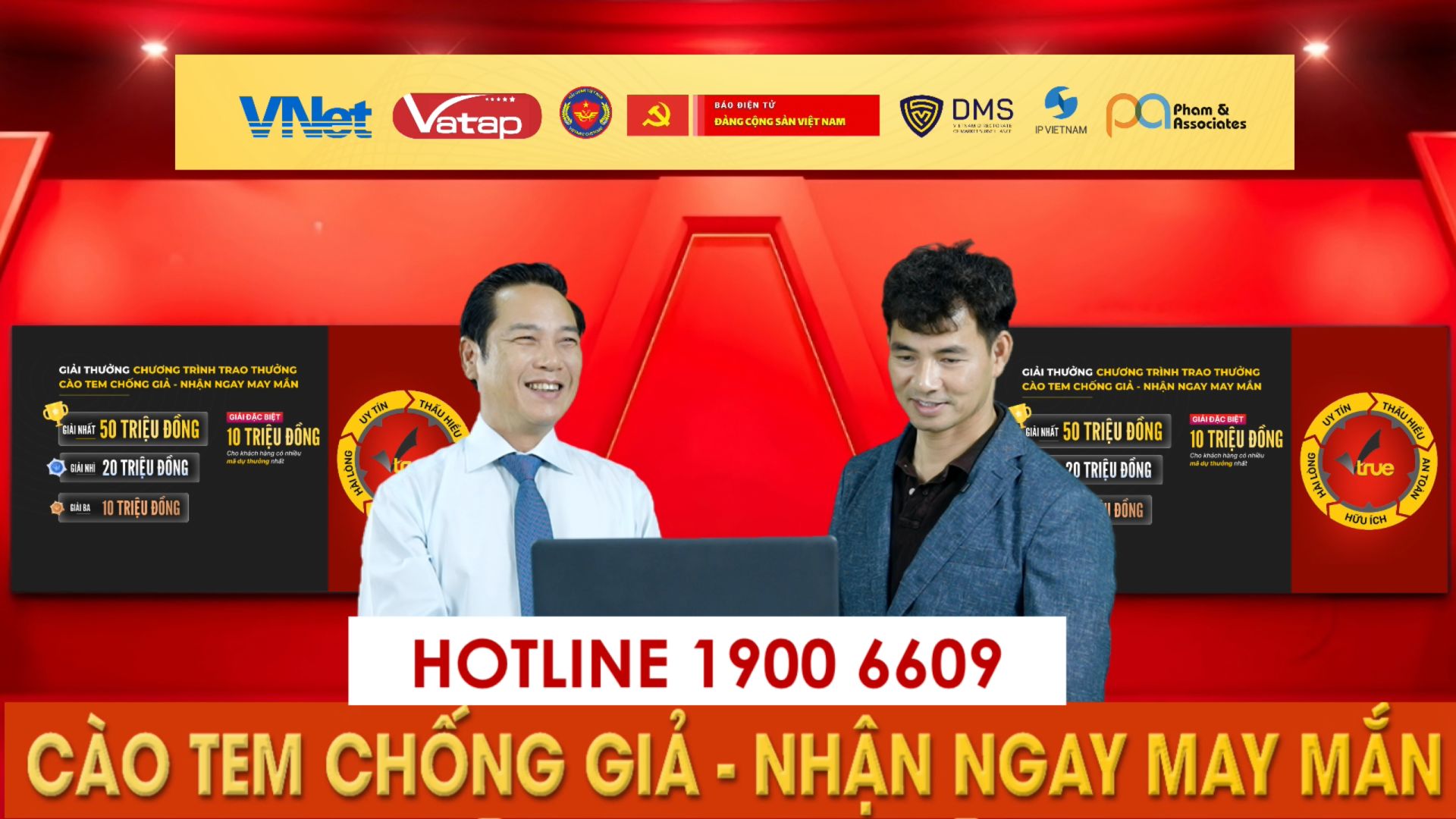 Ông Nguyễn Công Dũng - Ủy viên Hội đồng Biên tập - Xuất bản chuyên trách, Nhà xuất bản Chính trị quốc gia Sự thật tham gia quay thưởng tại Chương trình Ông Nguyễn Công Dũng - Ủy viên Hội đồng Biên tập - Xuất bản chuyên trách, Nhà xuất bản Chính trị quốc gia Sự thật tham gia quay thưởng tại Chương trình