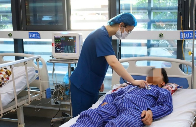 Lạng Sơn: Hái nấm rừng về ăn, 4 người trong một gia đình phải nhập viện điều trị