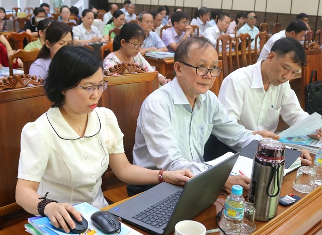 Đại biểu quan khách dự Hội nghị. Đại biểu quan khách dự Hội nghị.