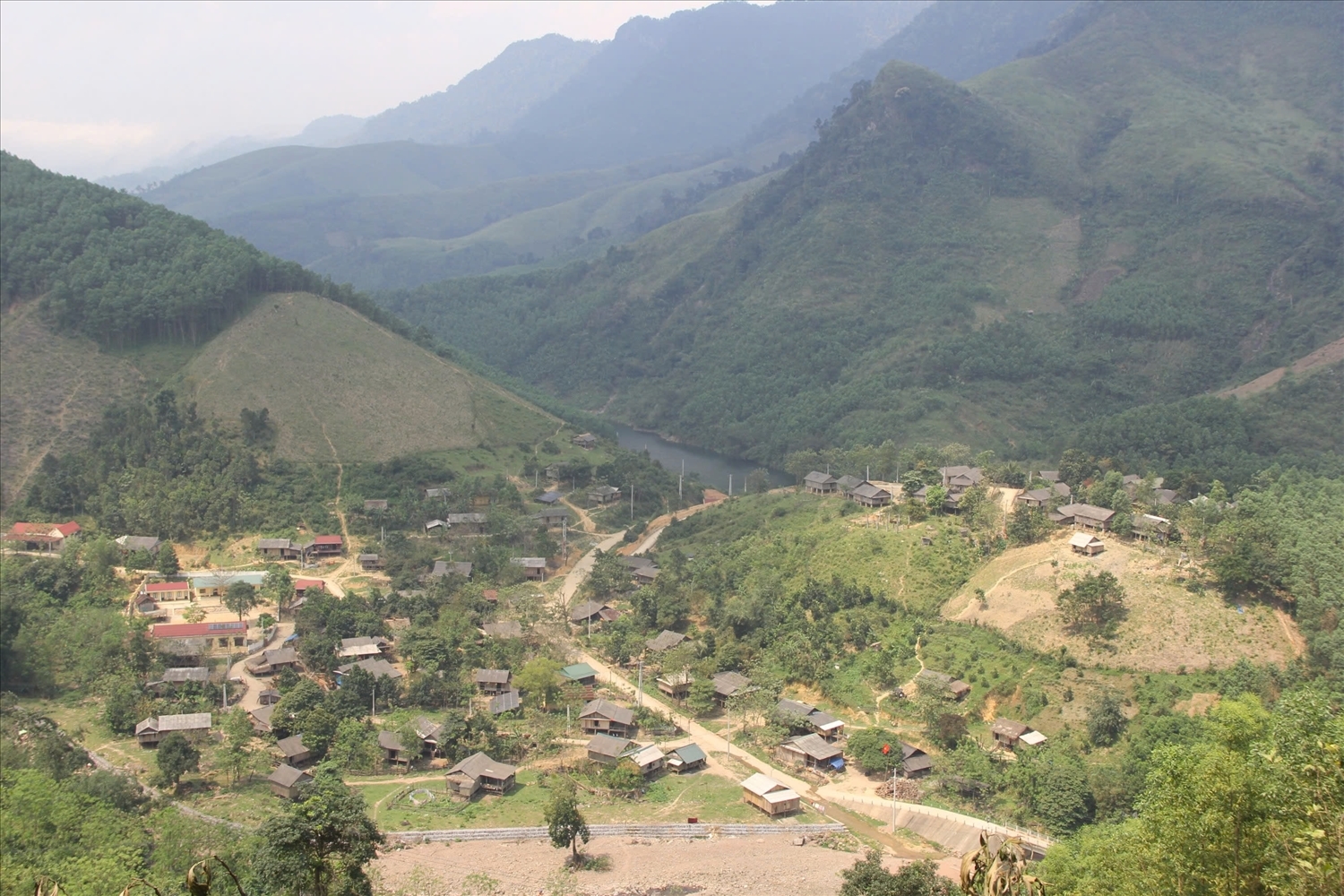 Quảng Bình: 837 hộ cận nghèo vùng đồng bào dân tộc thiểu số và miền núi được hỗ trợ xây dựng nhà ở