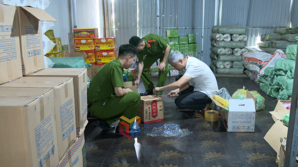 Quảng Ninh: Phát hiện hơn 2 tấn thực phẩm đông lạnh không rõ nguồn gốc, xuất xứ tại Hạ Long