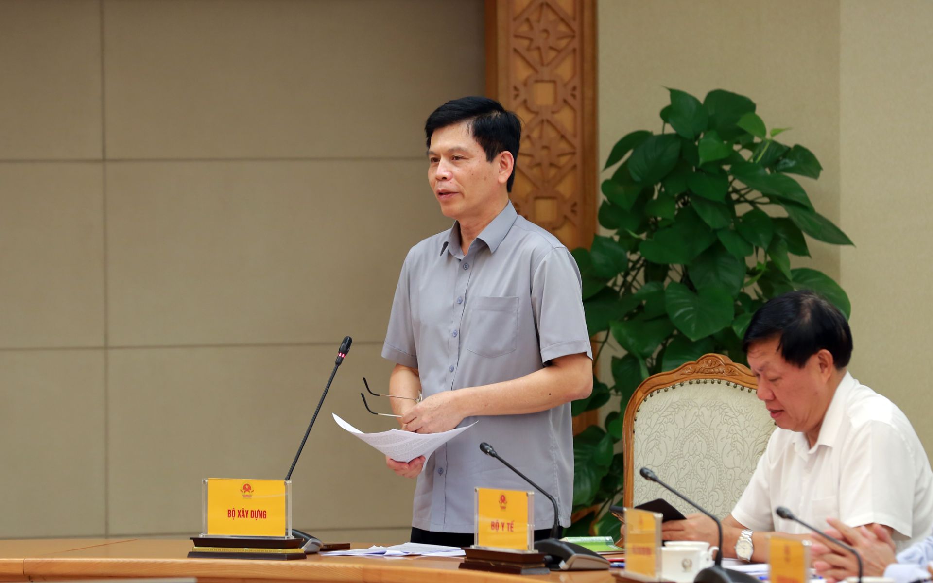 Lãnh đạo các bộ, ngành phát biểu tại cuộc họp - Ảnh: VGP/Minh Khôi Lãnh đạo các bộ, ngành phát biểu tại cuộc họp - Ảnh: VGP/Minh Khôi