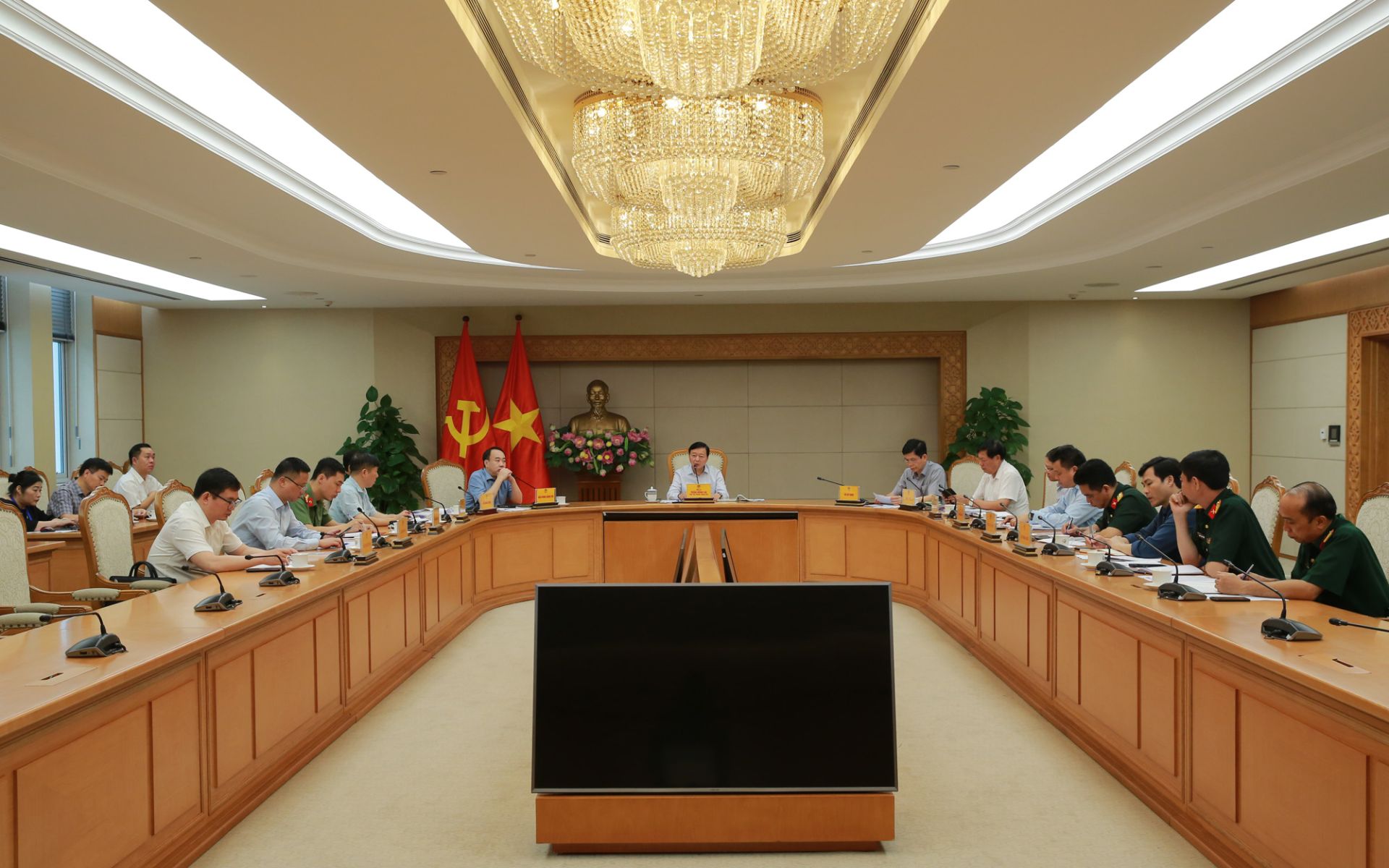 Phối hợp chặt chẽ, đồng bộ, phòng ngừa từ sớm trong công tác an ninh hàng không