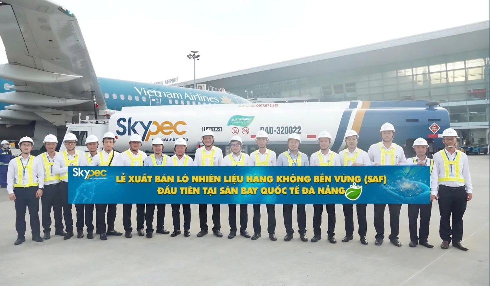 Nhiên liệu hàng không bền vững (SAF) của BSR tra nạp thành công cho các chuyến bay nội địa của Vietnam Airlines