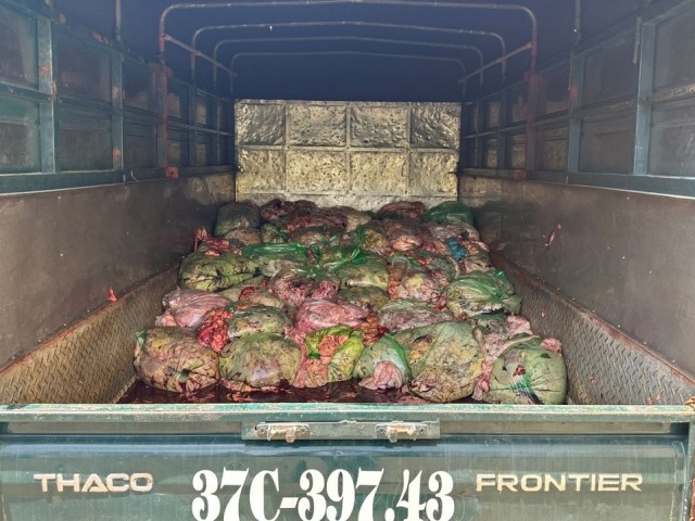 Nghệ An: Xử lý hơn 1,3 tấn nội tạng động vật không rõ nguồn gốc