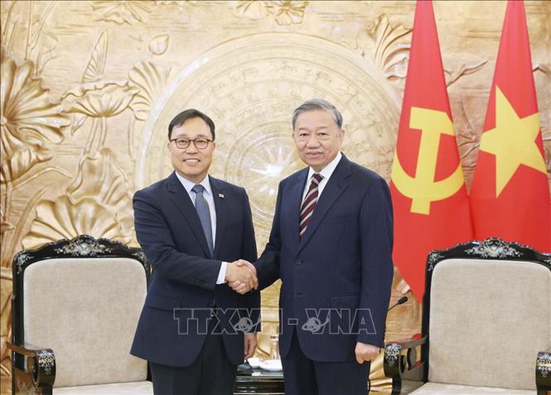 Tổng Bí thư Tô Lâm tiếp Đại sứ Hàn Quốc tại Việt Nam Choi Youngsam - Ảnh: TTXVN