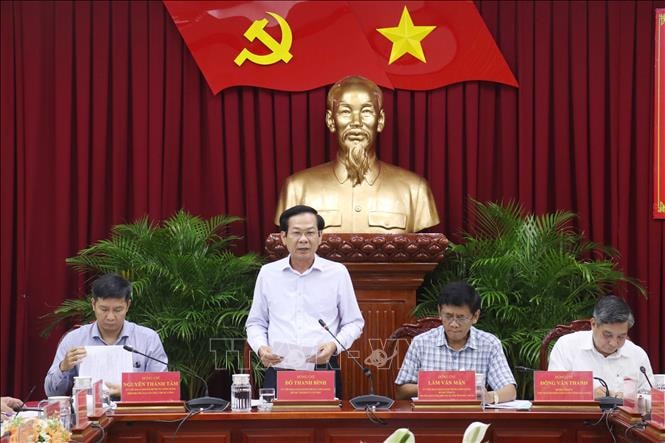 Ông Đỗ Thanh Bình, Ủy viên Trung ương Đảng, Bí thư Thành ủy Cần Thơ phát biểu. Ông Đỗ Thanh Bình, Ủy viên Trung ương Đảng, Bí thư Thành ủy Cần Thơ phát biểu.