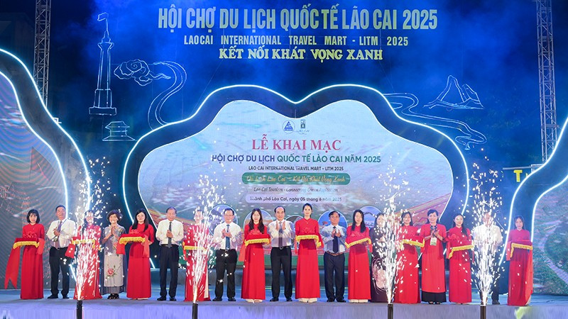 Khai mạc Hội chợ Du lịch Quốc tế Lào Cai năm 2025