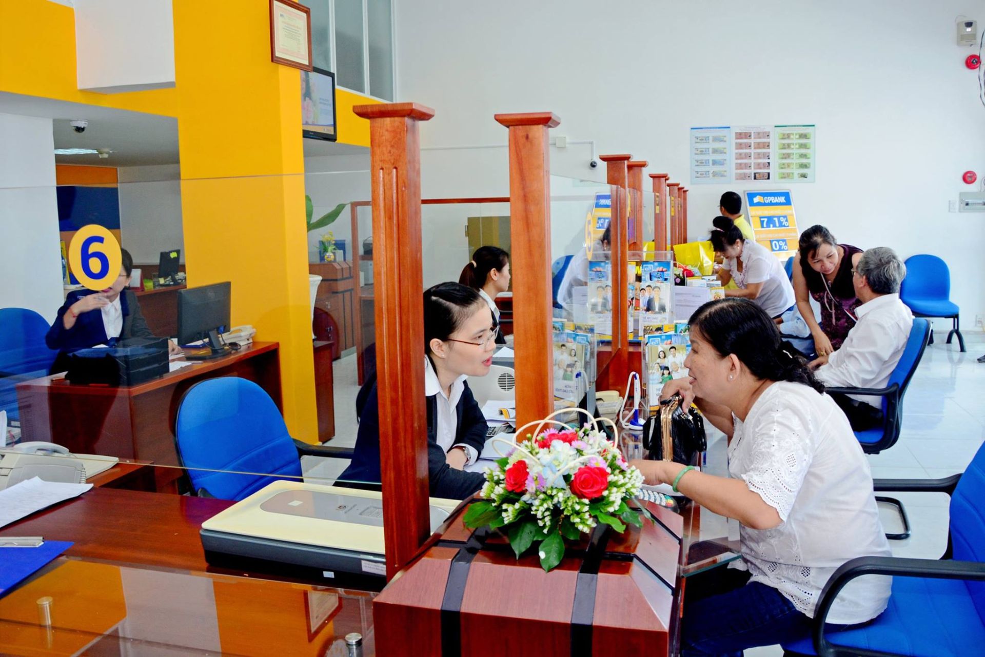 GPBank vừa điều chỉnh tăng lãi suất huy động tại các kỳ hạn từ 1-5 tháng lên mức 0,2%/năm; lãi suất huy động các kỳ hạn từ 6-36 tháng tăng thêm 0,1%/năm. (Ảnh minh họa) GPBank vừa điều chỉnh tăng lãi suất huy động tại các kỳ hạn từ 1-5 tháng lên mức 0,2%/năm; lãi suất huy động các kỳ hạn từ 6-36 tháng tăng thêm 0,1%/năm. (Ảnh minh họa)