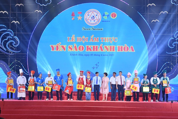 Trao giải Khuyến khích