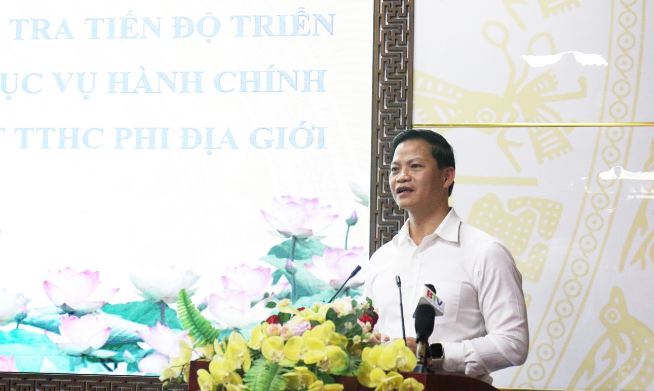 Chủ tịch UBND tỉnh Vương Quốc Tuấn phát biểu chỉ đạo. Chủ tịch UBND tỉnh Vương Quốc Tuấn phát biểu chỉ đạo.