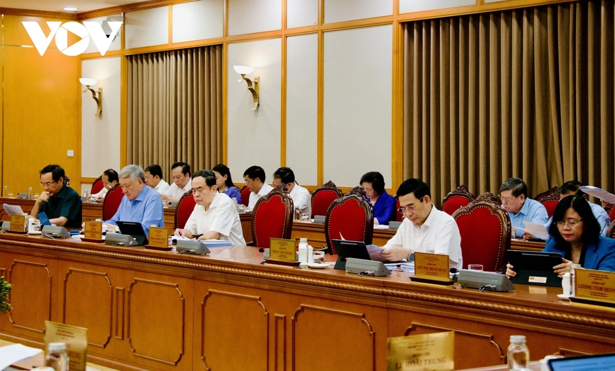 Các đại biểu tại cuộc họp