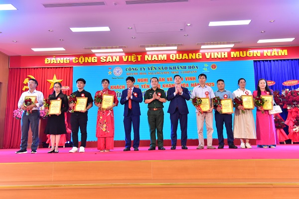 Tri ân cửa hàng liên kết tiêu biểu xuất sắc
