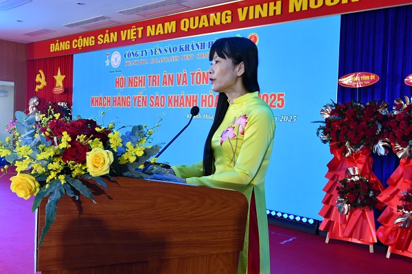 Bà Trịnh Thị Hồng Vân- Bí Thư Đảng ủy, Chủ tịch HĐTV công ty phát biểu tiếp thu