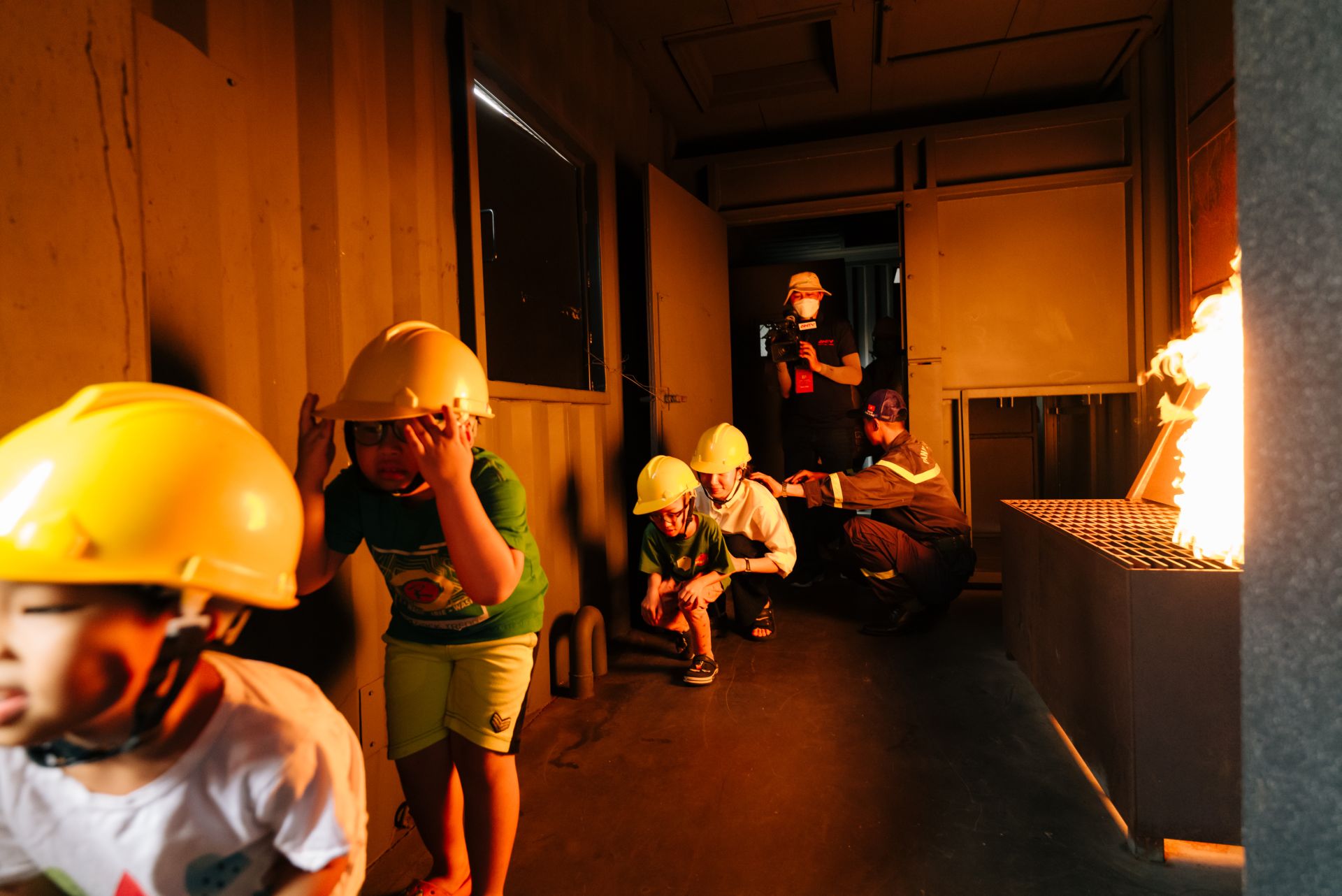 Khu trải nghiệm tương tác kết hợp tuyên truyền, giáo dục về phòng cháy chữa cháy cho người dân