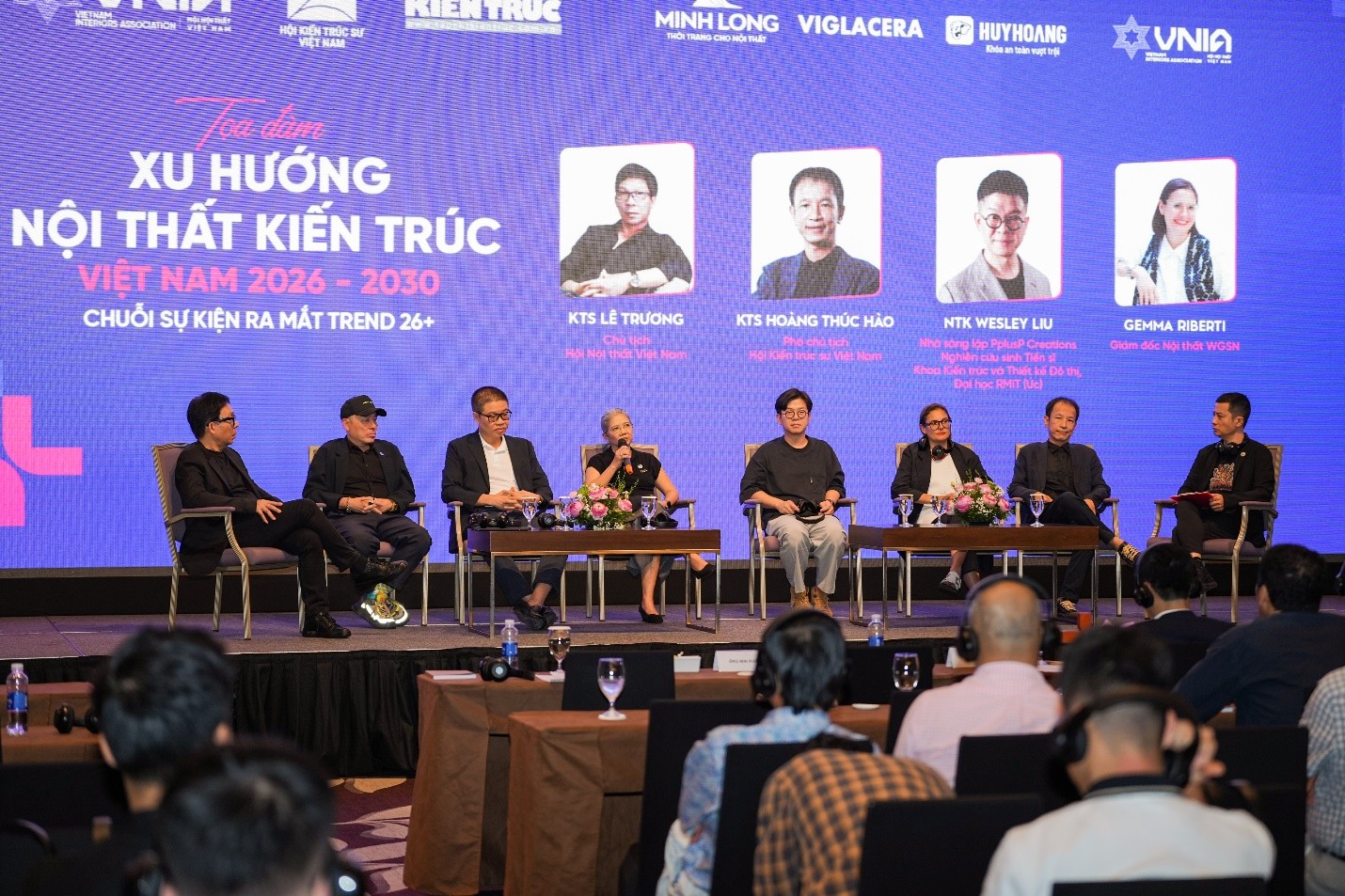 Các chuyên gia Việt Nam và quốc tế cùng thảo luận tại Tọa đàm Các chuyên gia Việt Nam và quốc tế cùng thảo luận tại Tọa đàm