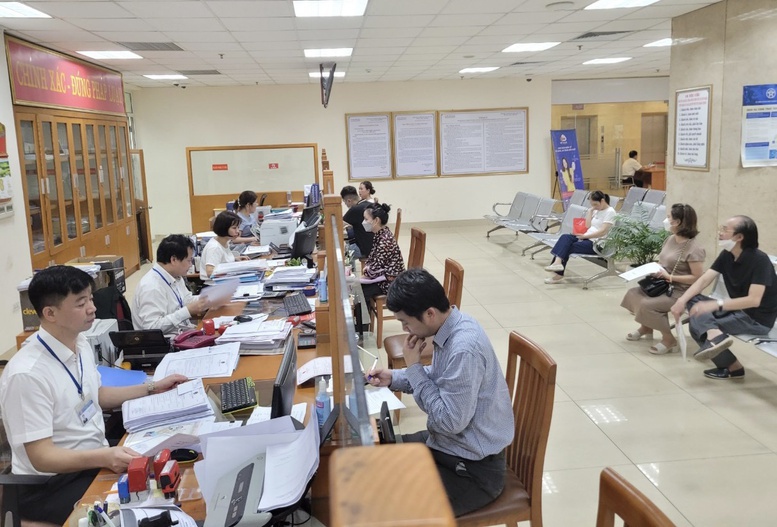 Tiếp tục đẩy mạnh phân cấp, phân quyền; phân định thẩm quyền trong các ngành, lĩnh vực