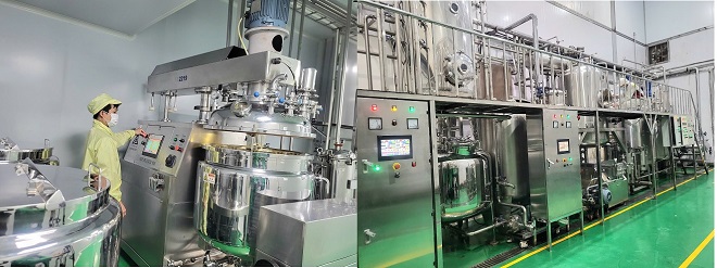 Hệ thống nhà máy sản xuất của Honeco được đầu tư hiện đại, đạt chuẩn GMP (Thực hành sản xuất tốt) và tuân thủ quy trình sản xuất theo tiêu chuẩn quốc tế FSSC 22000. Hệ thống nhà máy sản xuất của Honeco được đầu tư hiện đại, đạt chuẩn GMP (Thực hành sản xuất tốt) và tuân thủ quy trình sản xuất theo tiêu chuẩn quốc tế FSSC 22000.