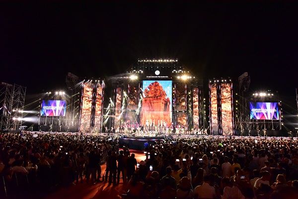 Quang cảnh lễ khai mạc