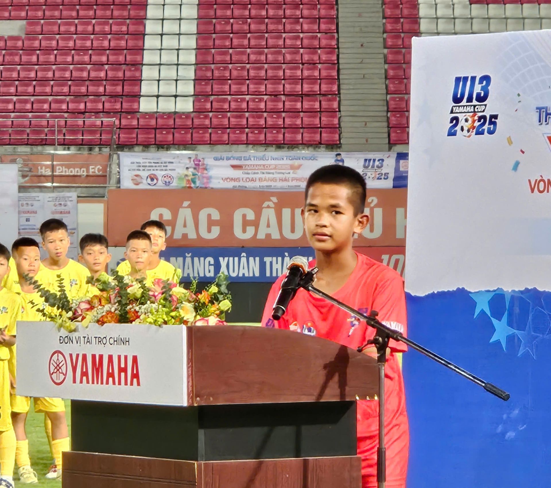 Đại diện các vận động viên đọc lời hứa