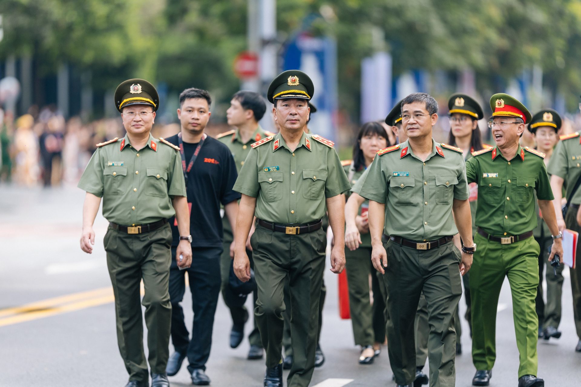 Thứ trưởng Trần Quốc Tỏ tham quan tại chương trình Vinh quang Công an nhân dân Việt Nam ở TP. Hồ Chí Minh