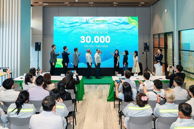 Unilever Việt Nam và Duy Tân Recycling đặt mục tiêu thu gom và tái chế 30.000 tấn rác nhựa trong giai đoạn 2025 - 2027