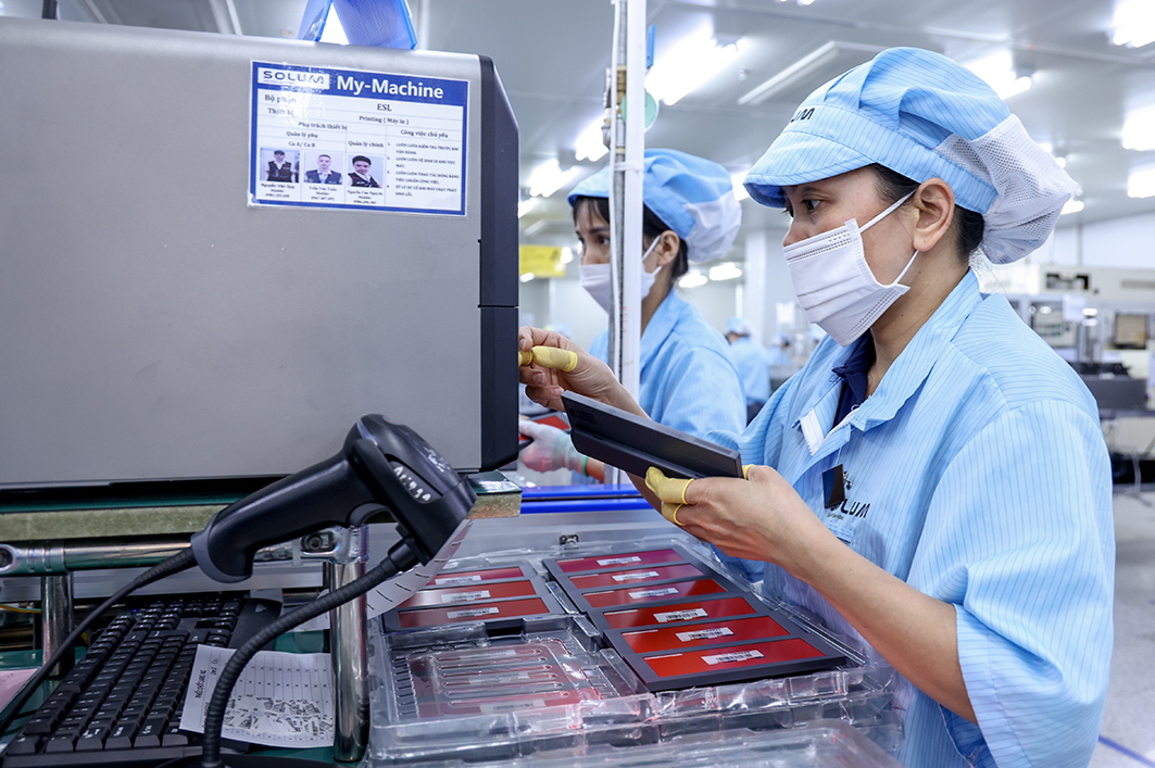 Ngành sản xuất điện tử của Vĩnh Phúc có nhu cầu lớn về tuyển dụng lao động. Ngành sản xuất điện tử của Vĩnh Phúc có nhu cầu lớn về tuyển dụng lao động.