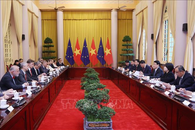 Chủ tịch nước Lương Cường tiếp đại sứ, đại biện các nước thành viên Liên minh châu Âu tại Việt Nam. Ảnh: Lâm Khánh/TTXVN Chủ tịch nước Lương Cường tiếp đại sứ, đại biện các nước thành viên Liên minh châu Âu tại Việt Nam. Ảnh: Lâm Khánh/TTXVN
