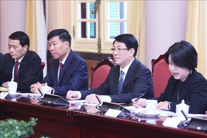 Chủ tịch nước Lương Cường tiếp đại sứ, đại biện các nước thành viên Liên minh châu Âu tại Việt Nam. Ảnh: Lâm Khánh/TTXVN Chủ tịch nước Lương Cường tiếp đại sứ, đại biện các nước thành viên Liên minh châu Âu tại Việt Nam. Ảnh: Lâm Khánh/TTXVN
