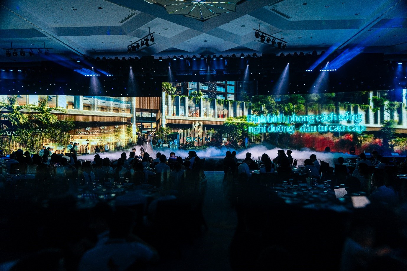 Những thước phim đầu tiên của SkyM kết hợp cùng màn trình diễn nghệ thuật đặc sắc đã gây ấn tượng mạnh mẽ với các khách mời và giới đầu tư