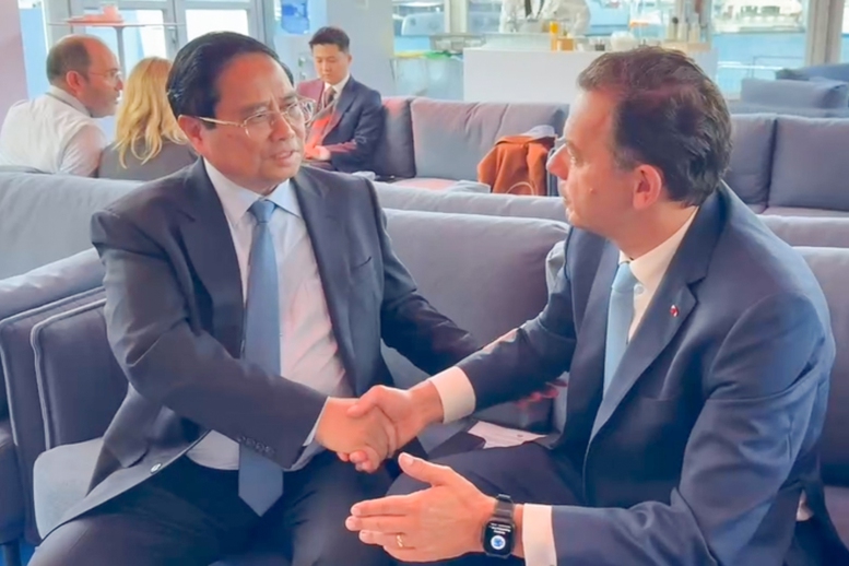Thủ tướng Phạm Minh Chính và Thủ tướng Bồ Đào Nha Luis Montenegro - Ảnh: VGP Thủ tướng Phạm Minh Chính và Thủ tướng Bồ Đào Nha Luis Montenegro - Ảnh: VGP