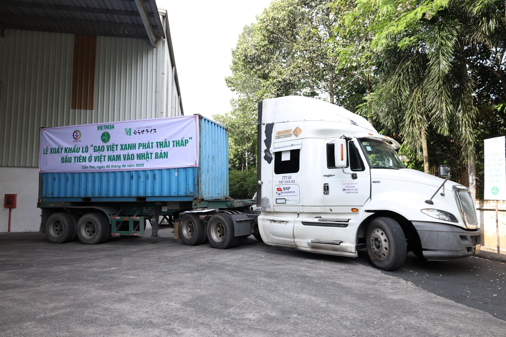 Đề án một triệu ha lúa chất lượng cao, phát thải thấp đã dần thay đổi tư duy sản xuất của người nông dân, bà con đã hướng đến hạt lúa chất lượng để cho giá trị cao hơn