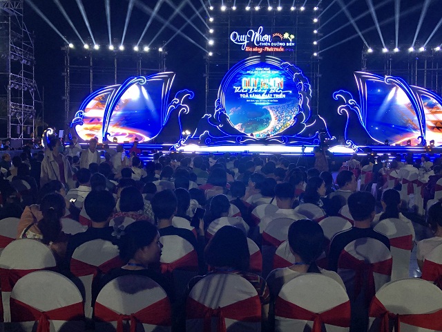 Lễ hội Du lịch hè Bình Định – 2025 hứa hẹn sẽ diễn ra hoành tráng, ấn tượng. Trong ảnh: Lễ hội “Quy Nhơn – Thiên đường biển: Toả sáng – Phát triển. Ảnh: VH