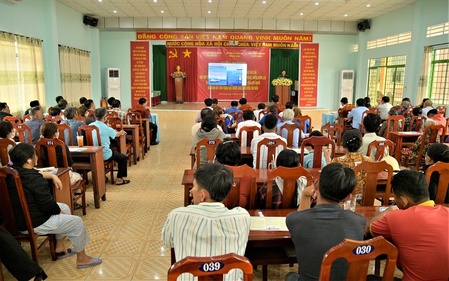 Bộ chỉ huy Bộ đội Biên phòng tỉnh tổ chức Hội nghị tuyên truyền chống khai thác hải sản bất hợp pháp, không báo cáo và không theo quy định tại huyện Châu Thành.
