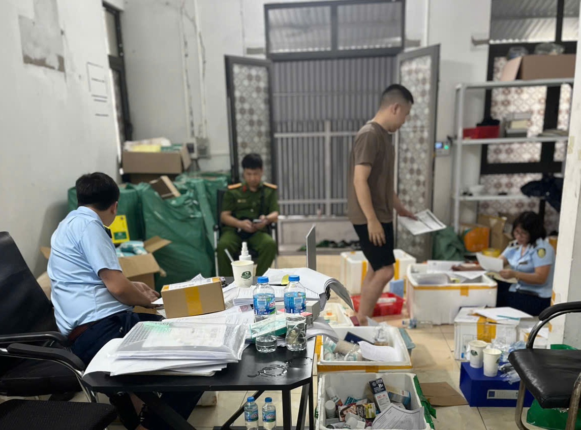 Hà Nội: Kiểm tra, xử phạt 4 cơ sở kinh doanh mỹ phẩm nhập lậu