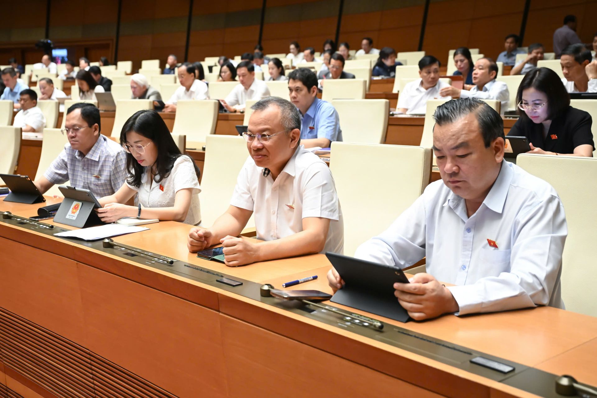 Sửa đổi, bổ sung 11 Luật về quân sự, quốc phòng liên quan đến tổ chức chính quyền địa phương 2 cấp