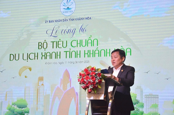 Ông Phạm Minh Nhựt- Chủ tịch Hiệp hội Du lịch Nha Trang- Khánh Hòa phát biểu Ông Phạm Minh Nhựt- Chủ tịch Hiệp hội Du lịch Nha Trang- Khánh Hòa phát biểu
